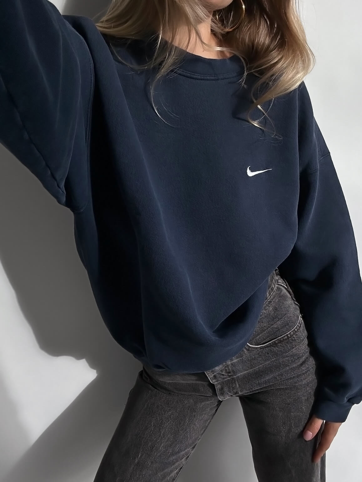 Vintage NIKE Embroidered Faded Sweatshirt | L