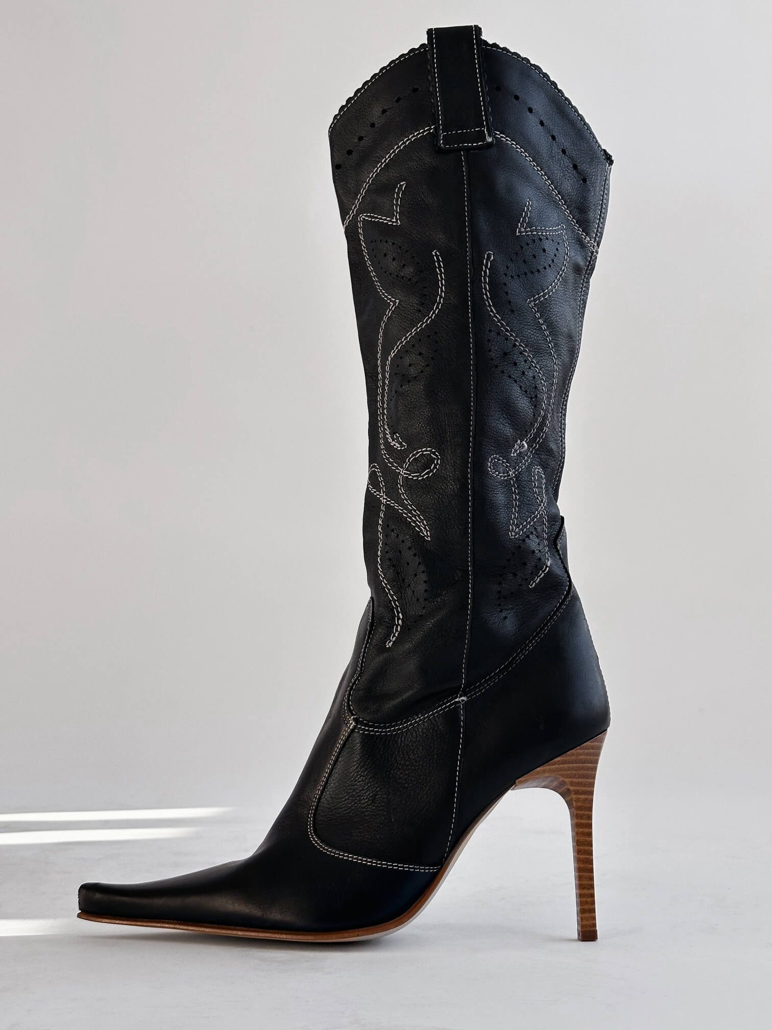Vintage ALDO Embroidered Cowboy Boots | 39/8 US
