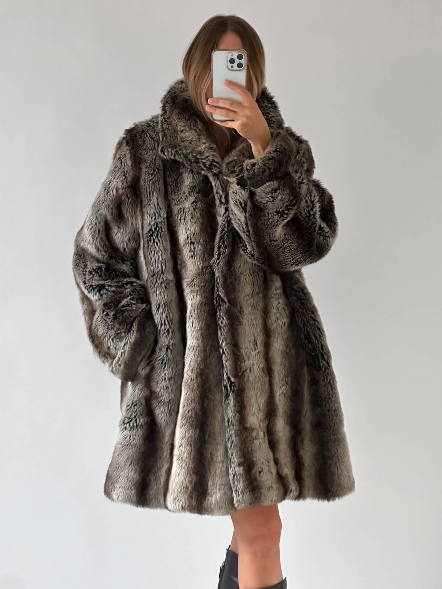 Vintage Oversized Faux Fur Coat | XS-XL