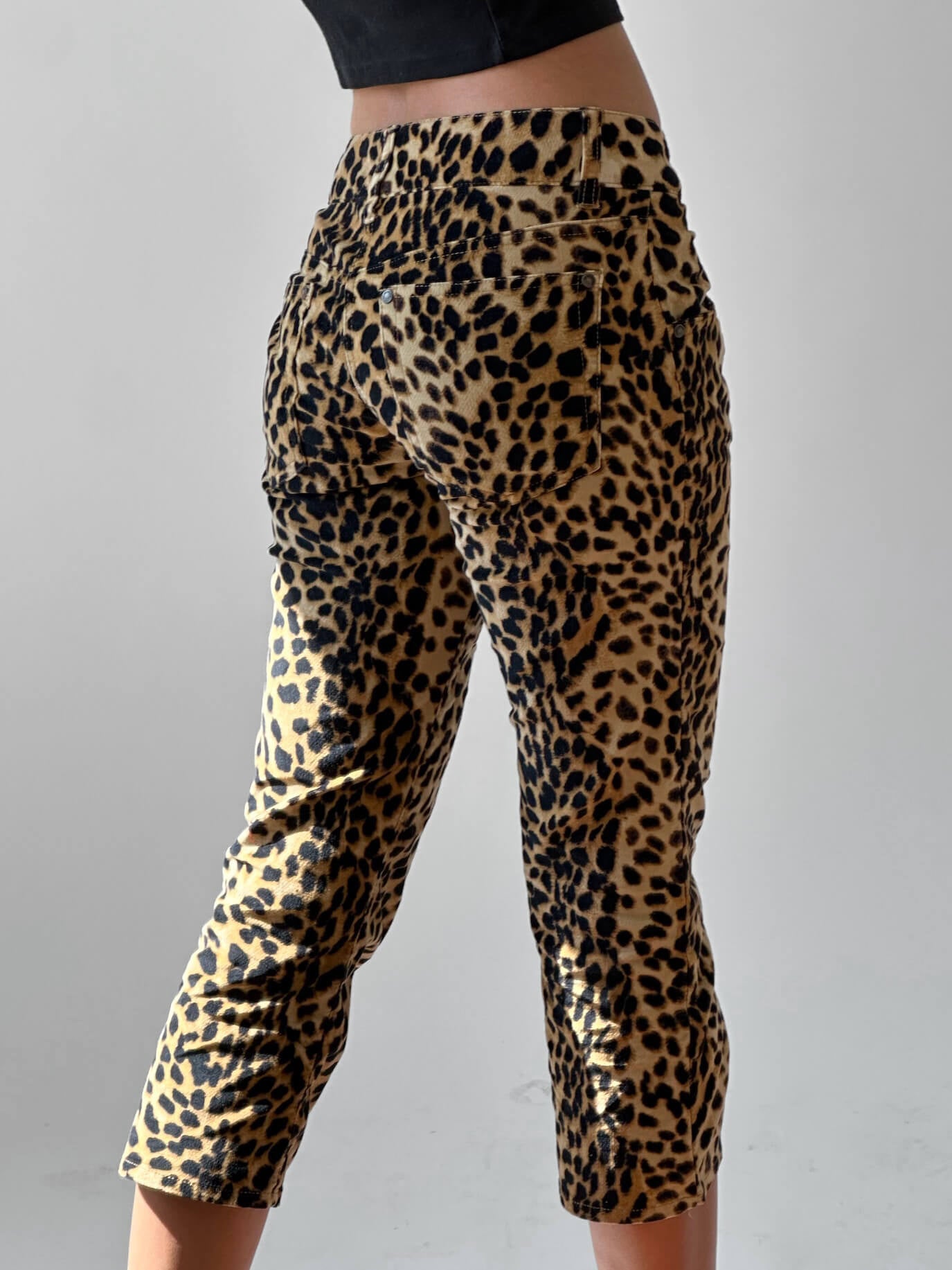 Vintage 2004 TOMMY JEANS Velour Leopard Capris | 3/XS