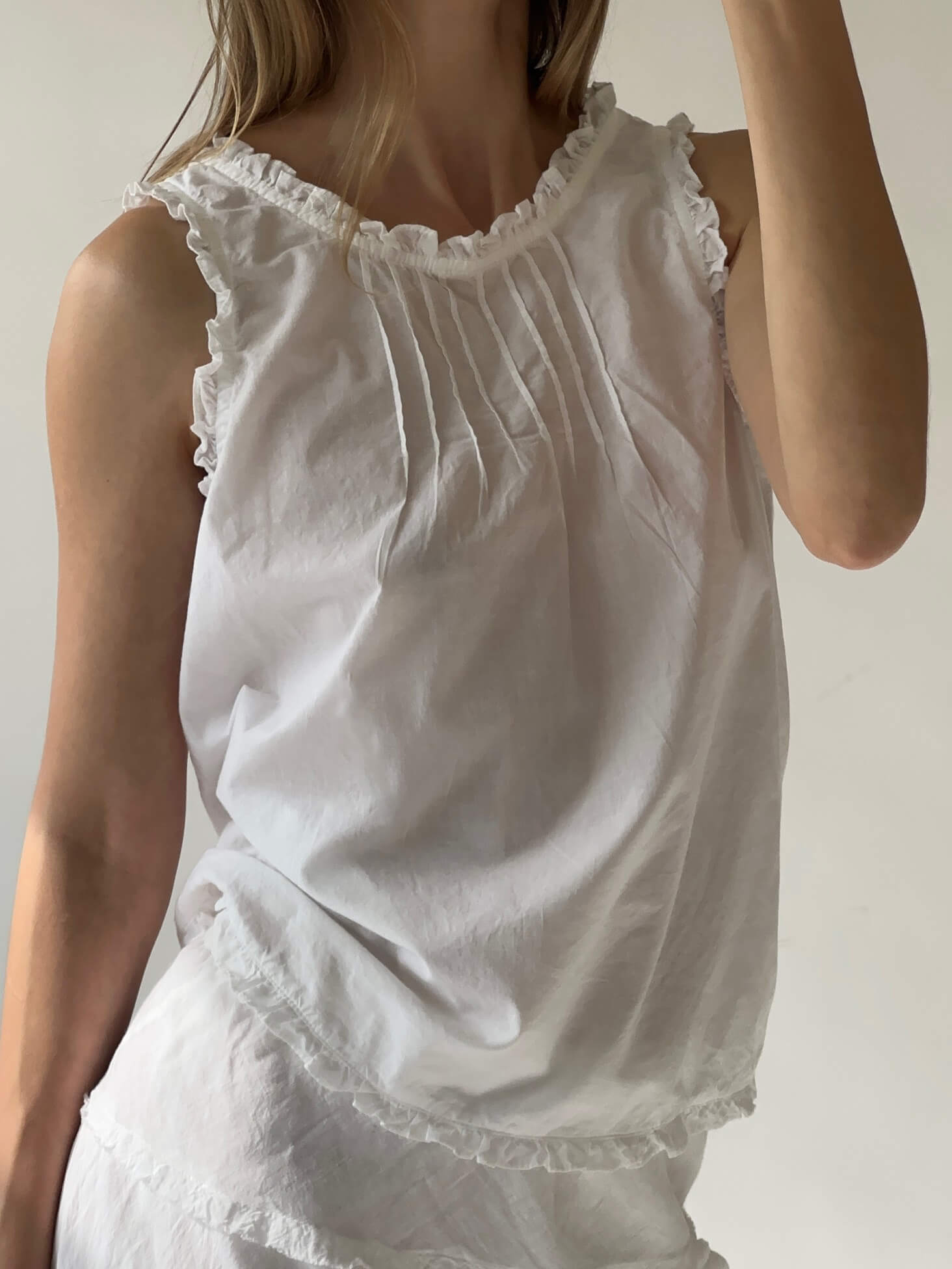 Vintage Cotton Ruffled Sleeveless Top | S/M