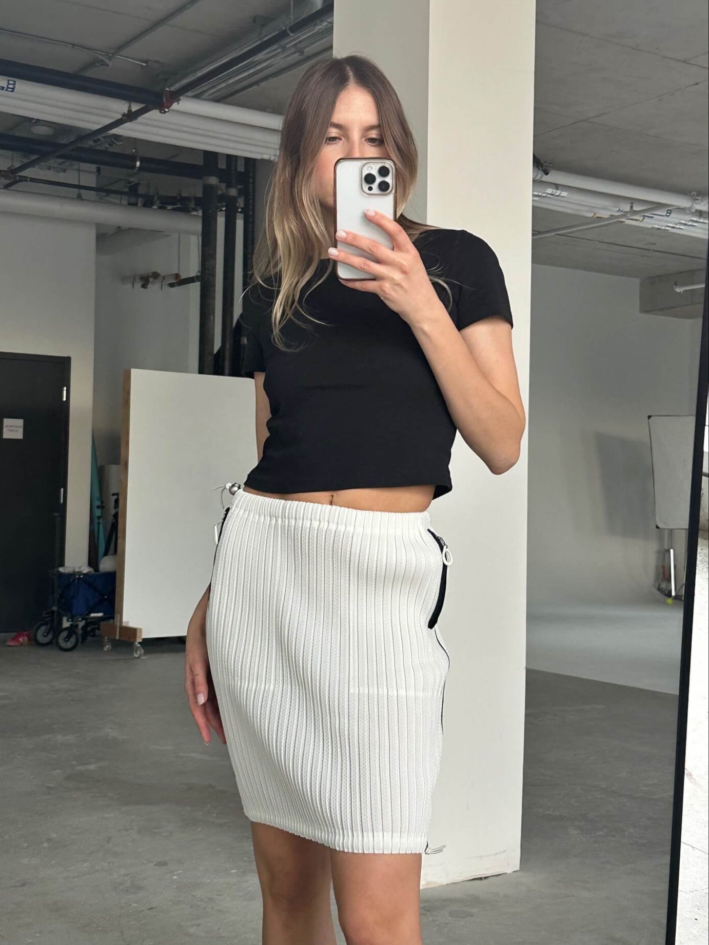 ISSEY MIYAKE Pleated Drawstring Track Skirt | S