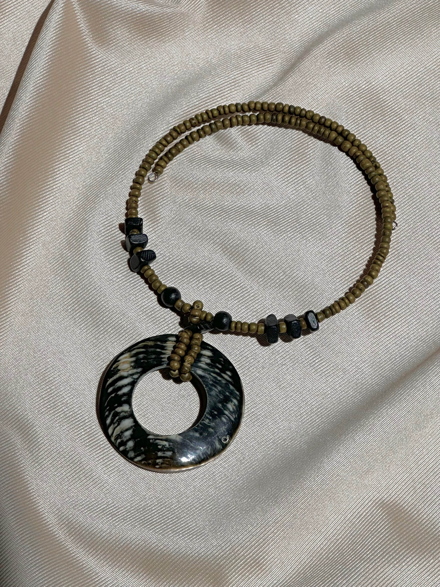 Vintage Seashell Medallion Beaded Choker