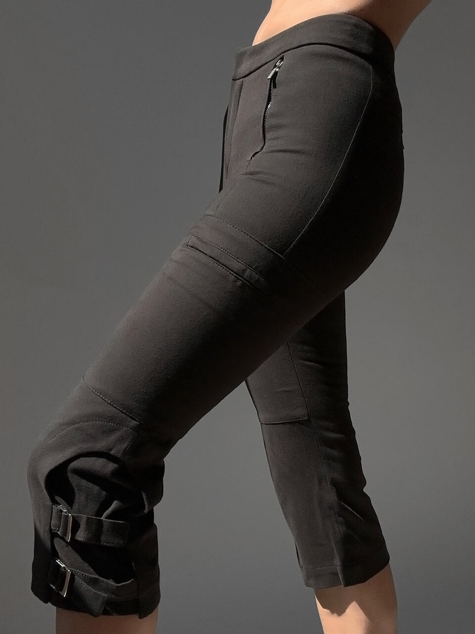 SPORTMAX Cocoa Buckle Capris | 2