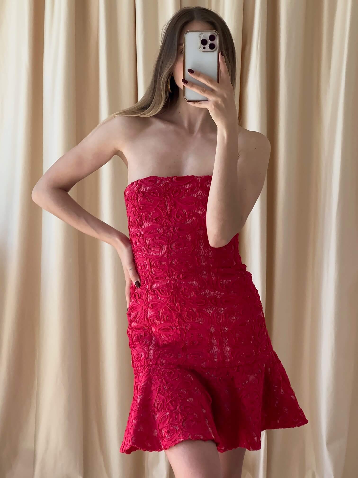 BCBG MAXAZRIA Guipure Strapless Dress | 6