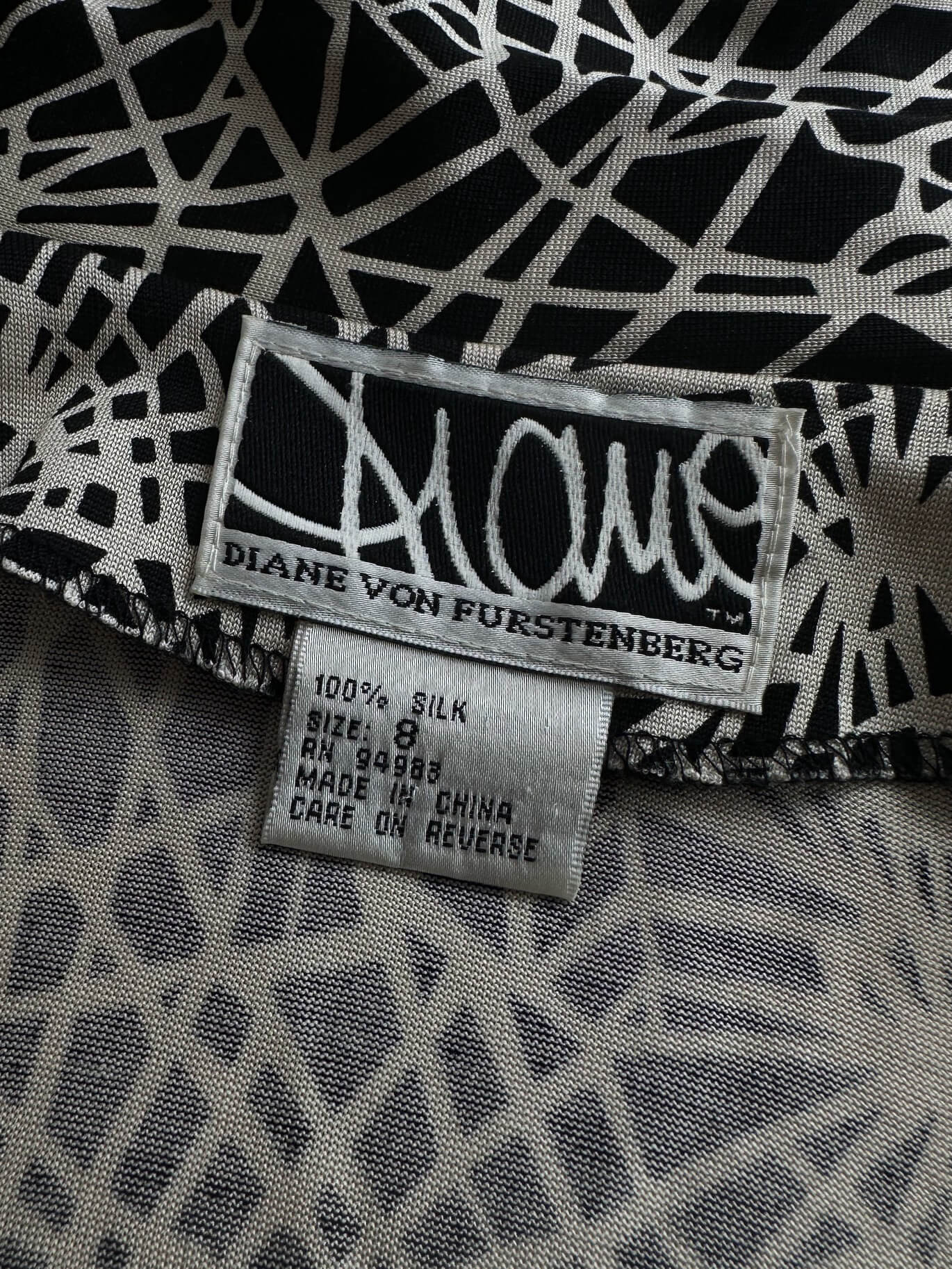 Vintage DIANE VON FURSTENBERG Silk Wrap Dress | M – CHERISH