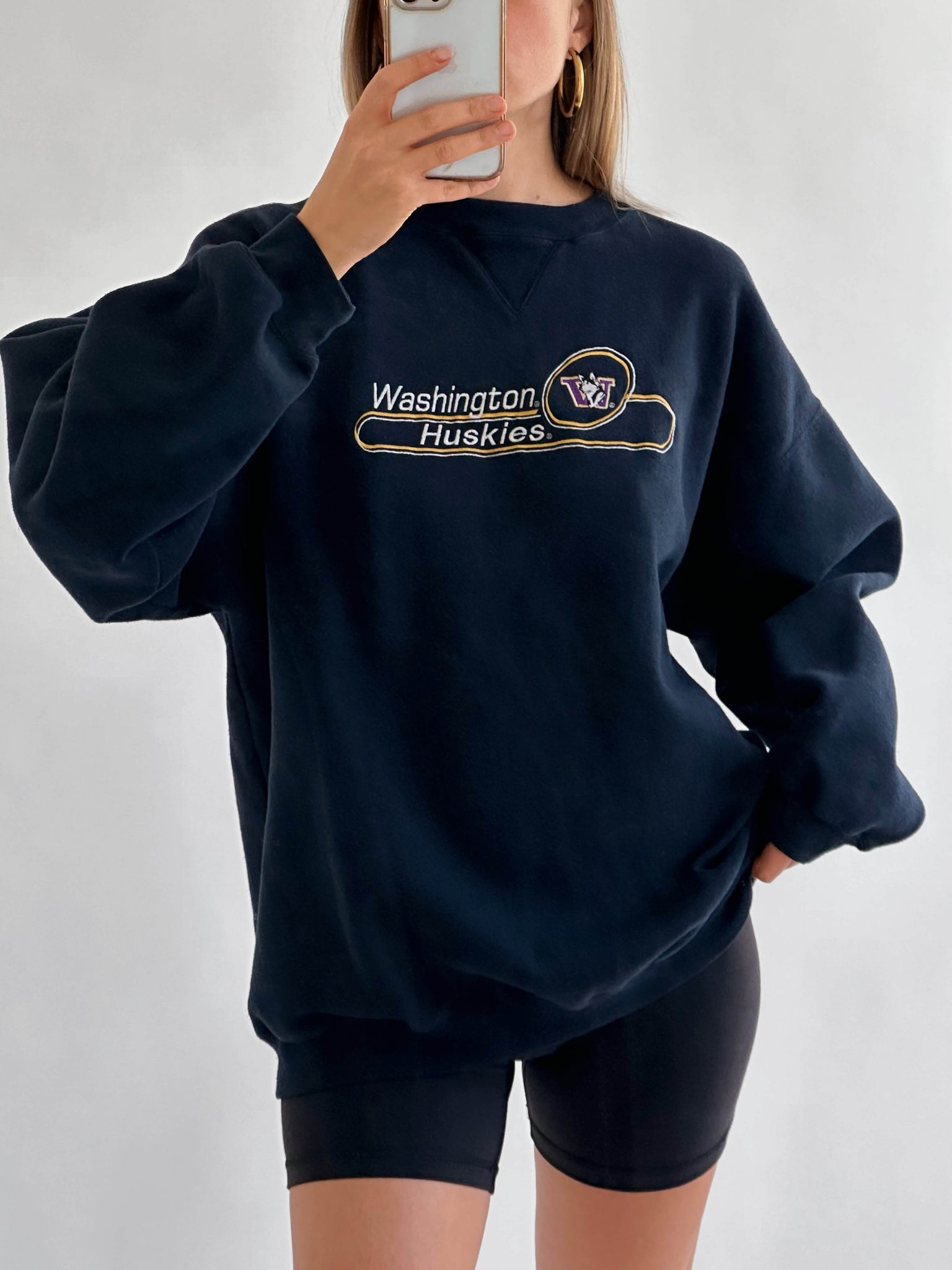 Vintage WASHINGTON HUSKIES Embroidered Sweatshirt | XL